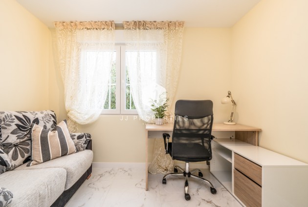 Aus zweiter Hand - Bungalow -
Torrevieja - Torreta