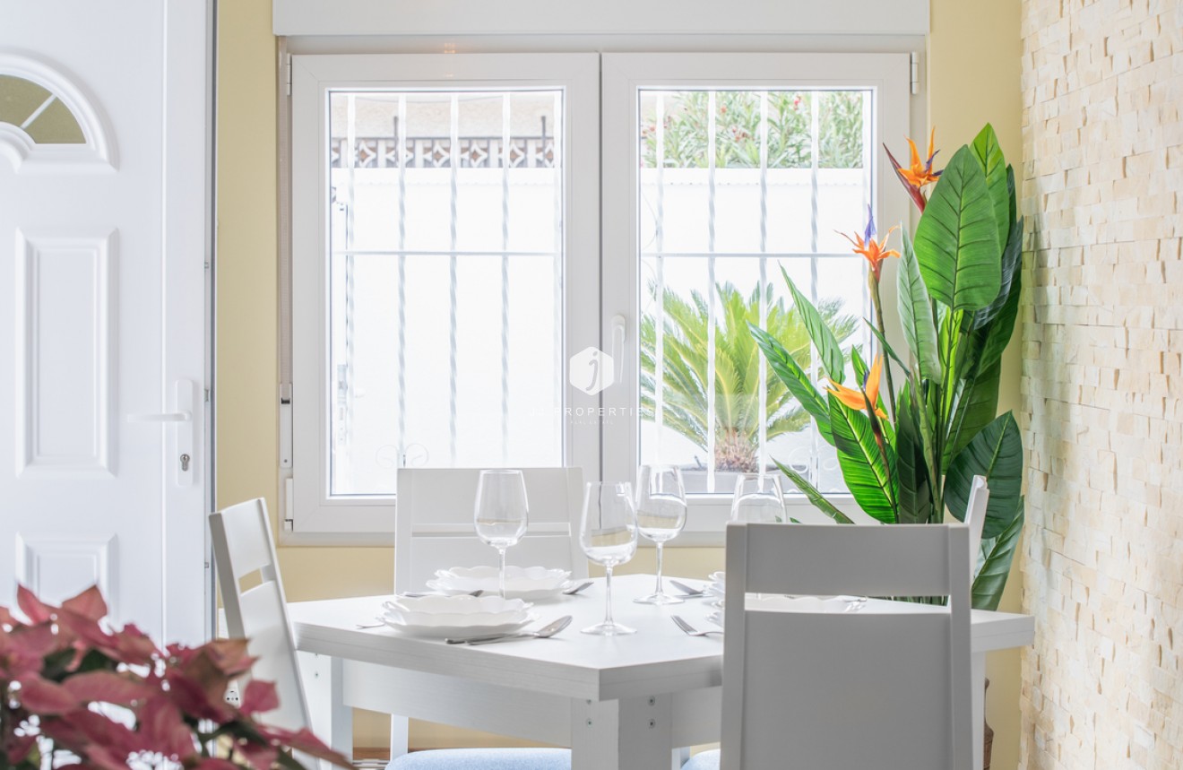 Aus zweiter Hand - Bungalow -
Torrevieja - Torreta