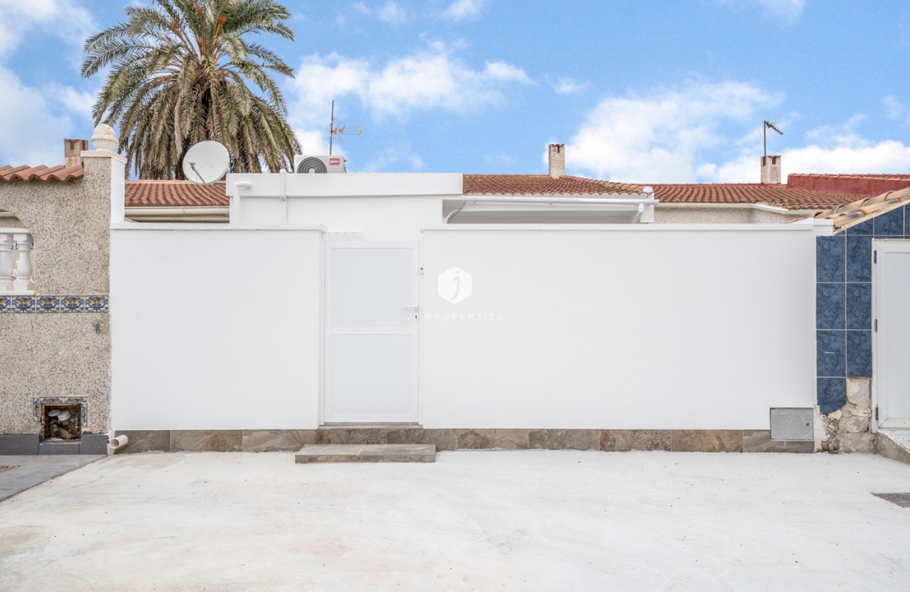 Aus zweiter Hand - Bungalow -
Torrevieja - Torreta