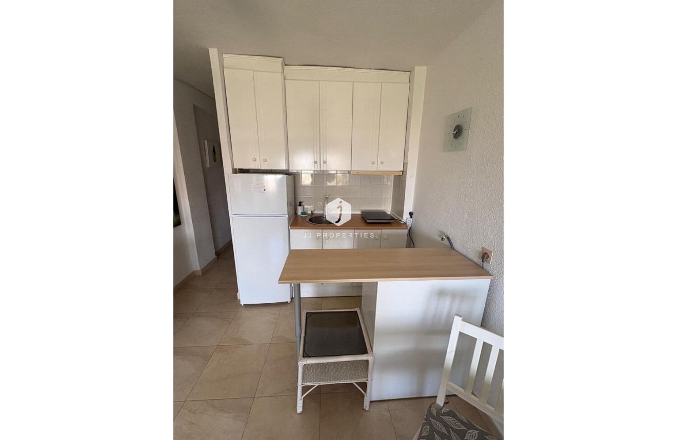 Resale - Apartment / flat -
Torrevieja - Cabo cervera