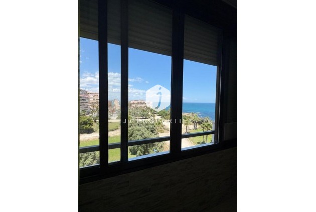 Resale - Apartment / flat -
Torrevieja - Cabo cervera