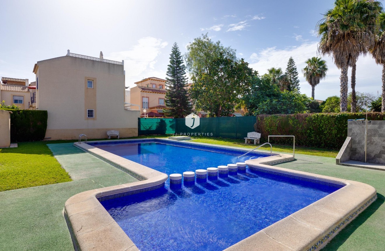 Aus zweiter Hand - Bungalow -
Torrevieja - El chaparral