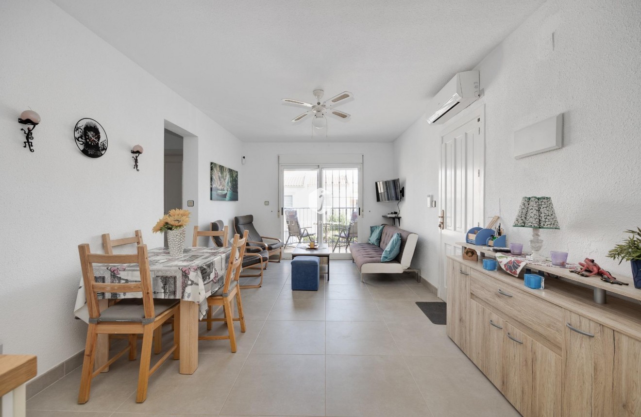 Aus zweiter Hand - Bungalow -
Torrevieja - El chaparral