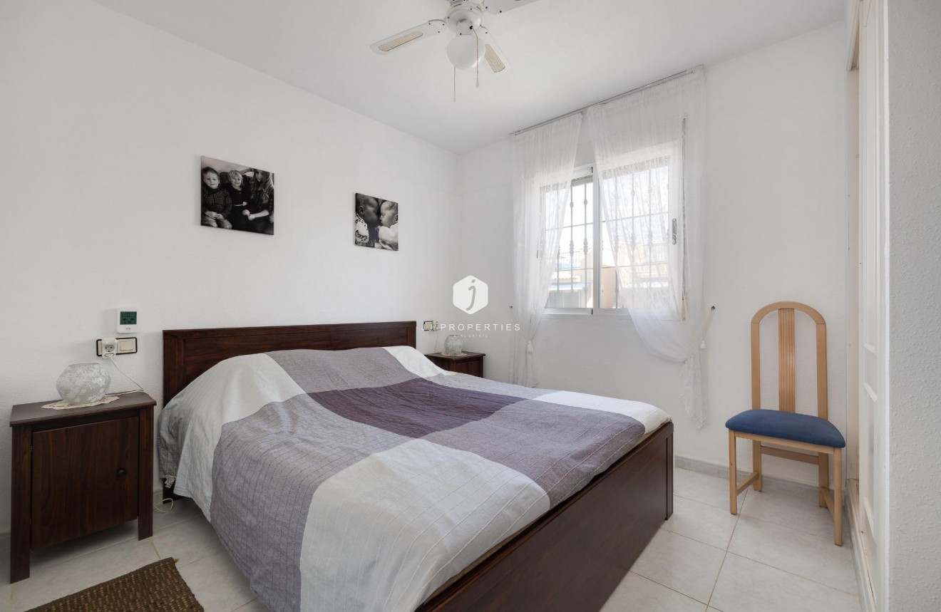 Aus zweiter Hand - Bungalow -
Torrevieja - El chaparral