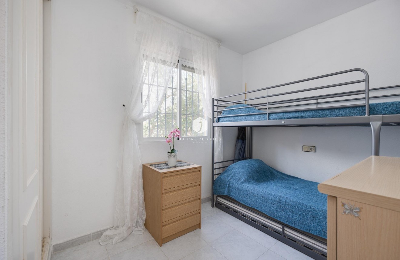 Aus zweiter Hand - Bungalow -
Torrevieja - El chaparral