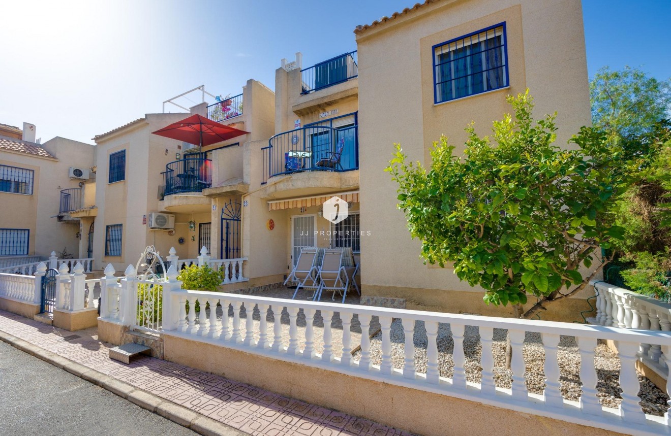 Aus zweiter Hand - Bungalow -
Torrevieja - El chaparral