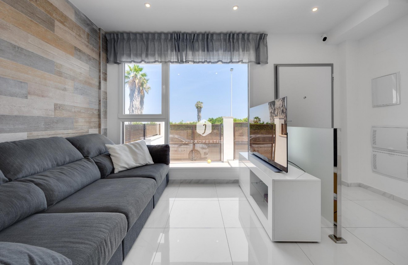 D'occasion - Chalet -
Torrevieja - Los Balcones