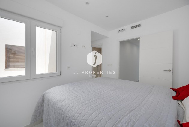 D'occasion - Chalet -
Torrevieja - Los Balcones
