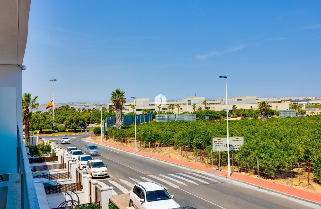 D'occasion - Chalet -
Torrevieja - Los Balcones