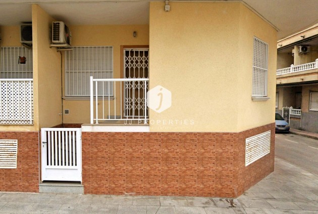 Resale - Apartment / flat -
Torrevieja - Playa de los Locos