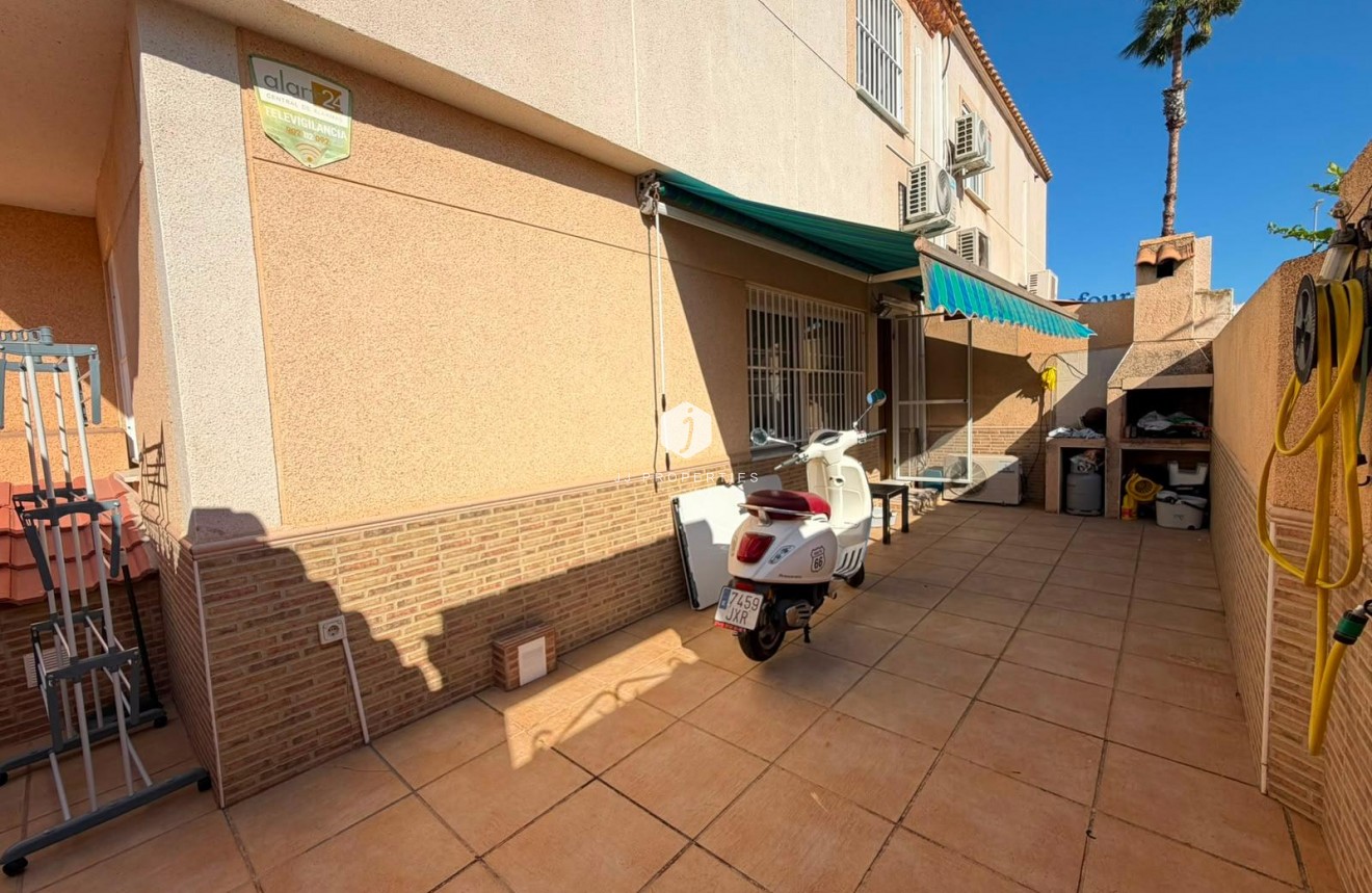 Tweedehands - Chalet -
Torrevieja - Carrefour