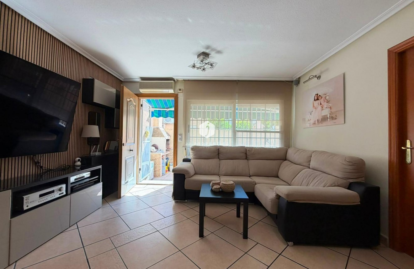 Tweedehands - Chalet -
Torrevieja - Carrefour