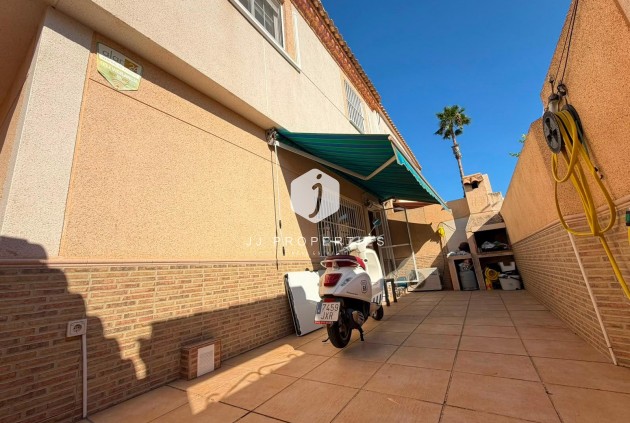 Tweedehands - Chalet -
Torrevieja - Carrefour