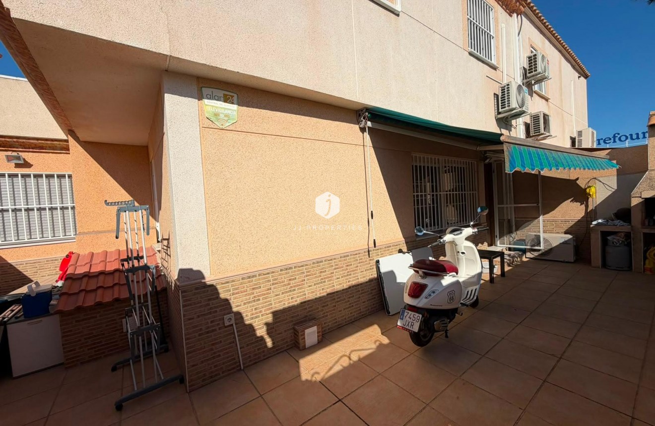 Tweedehands - Chalet -
Torrevieja - Carrefour