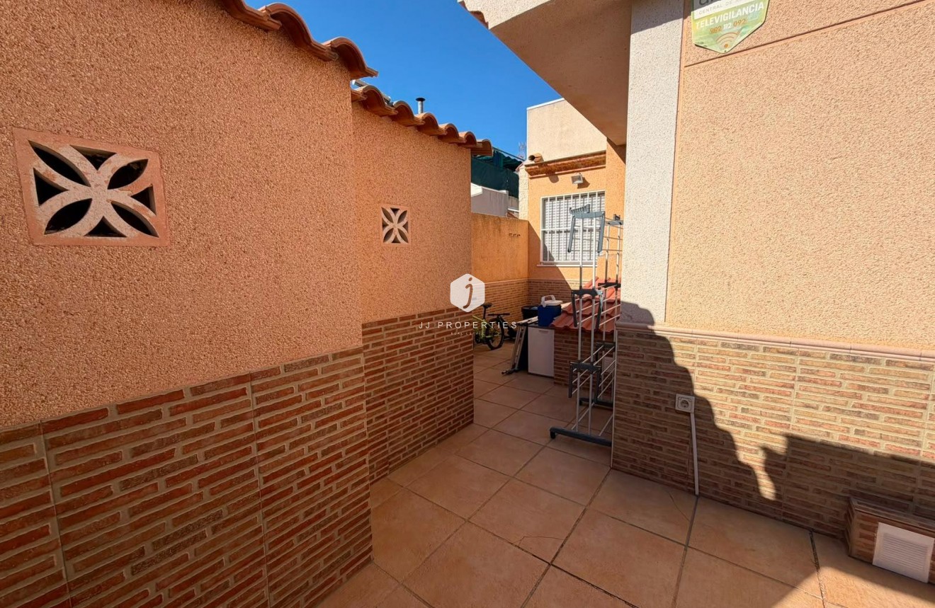 Tweedehands - Chalet -
Torrevieja - Carrefour