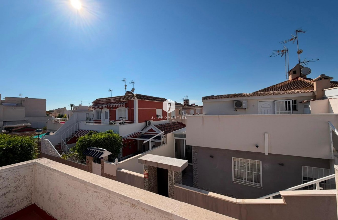 Tweedehands - Chalet -
Torrevieja - Carrefour