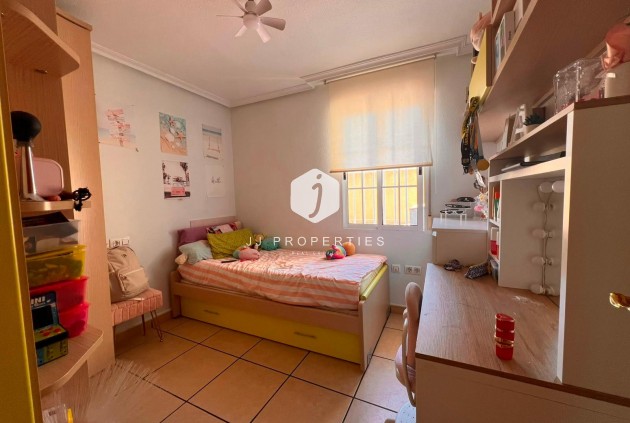 Tweedehands - Chalet -
Torrevieja - Carrefour