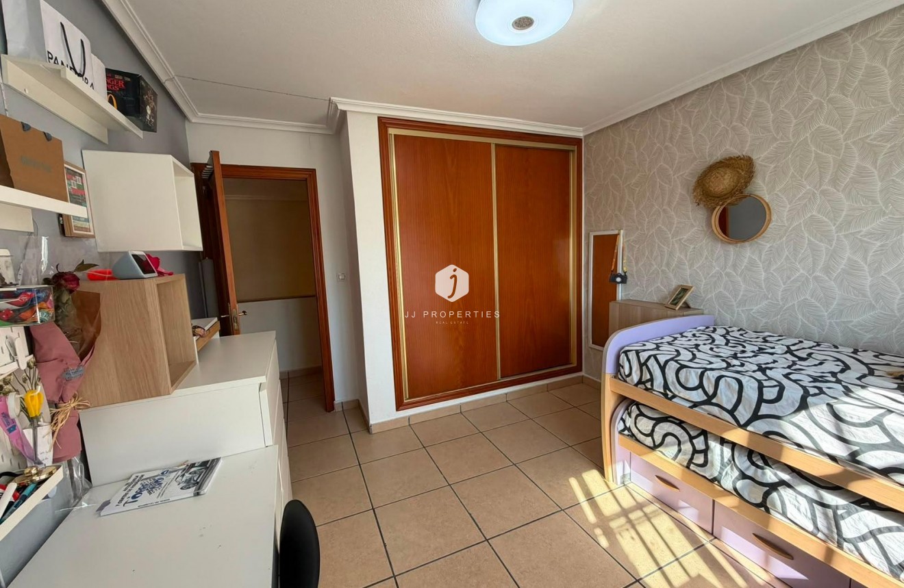 Tweedehands - Chalet -
Torrevieja - Carrefour