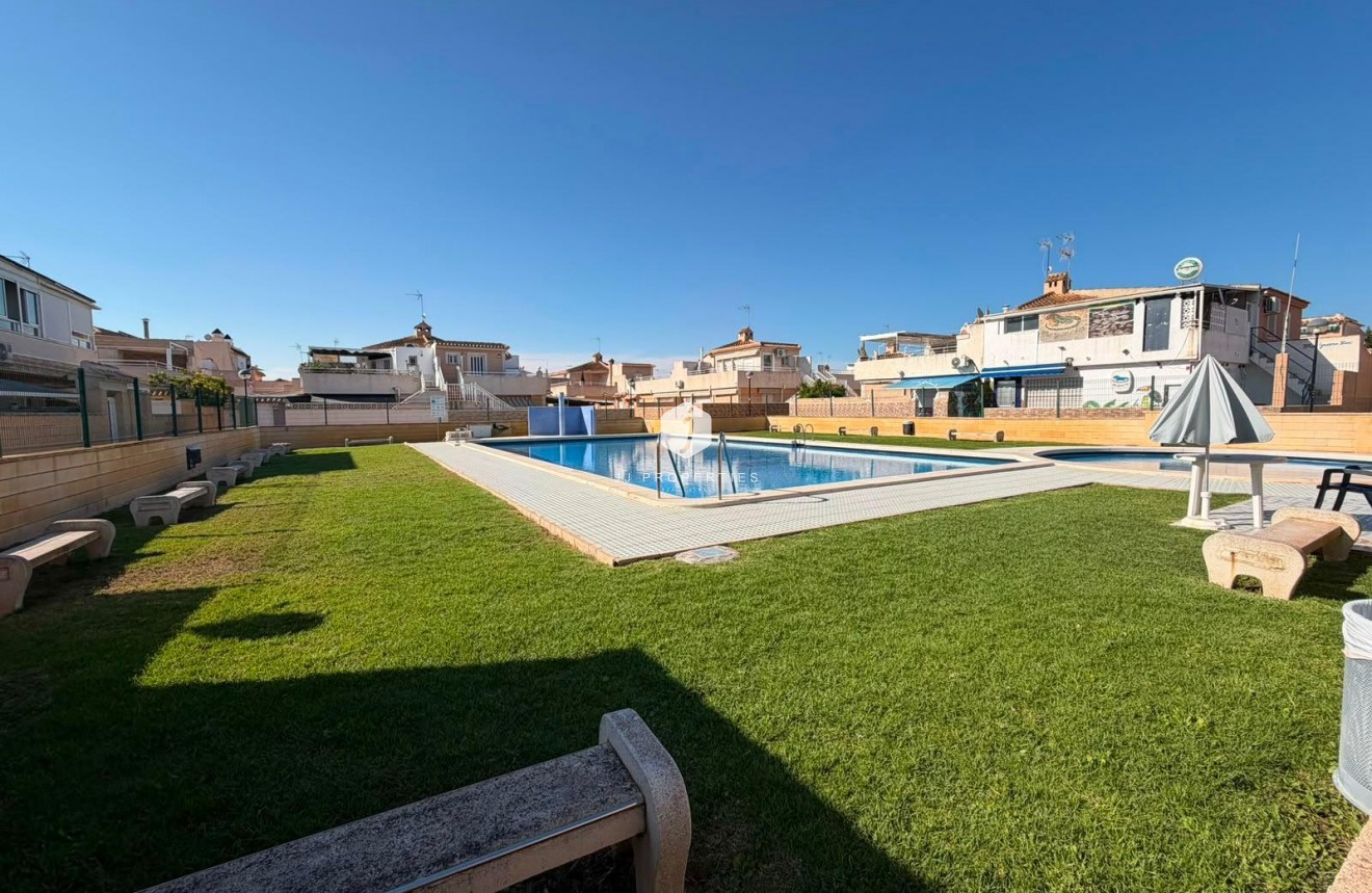 Tweedehands - Chalet -
Torrevieja - Carrefour