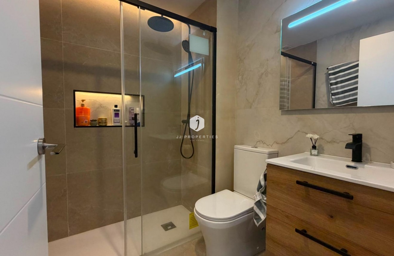 D'occasion - Bungalow -
Torrevieja - La veleta