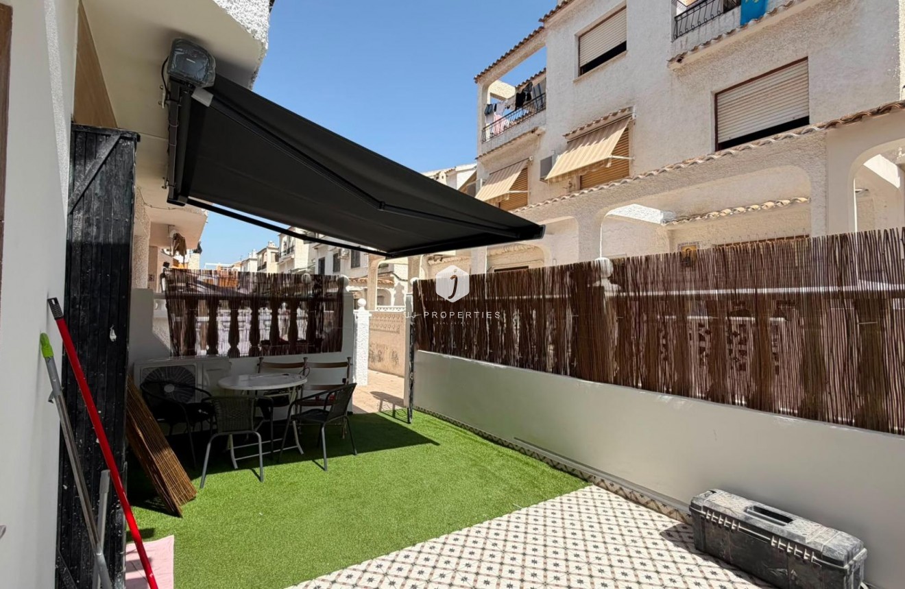 D'occasion - Bungalow -
Torrevieja - La veleta