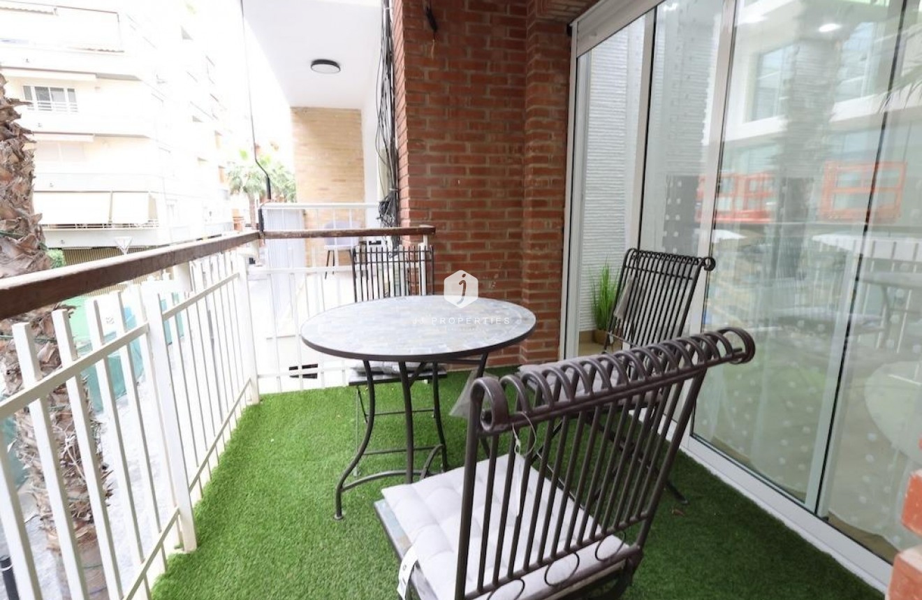 Tweedehands - Appartement / flat -
Torrevieja - Costa Blanca
