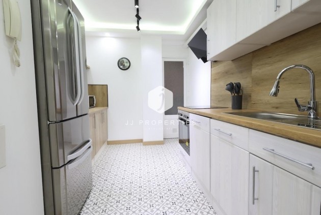 Tweedehands - Appartement / flat -
Torrevieja - Costa Blanca