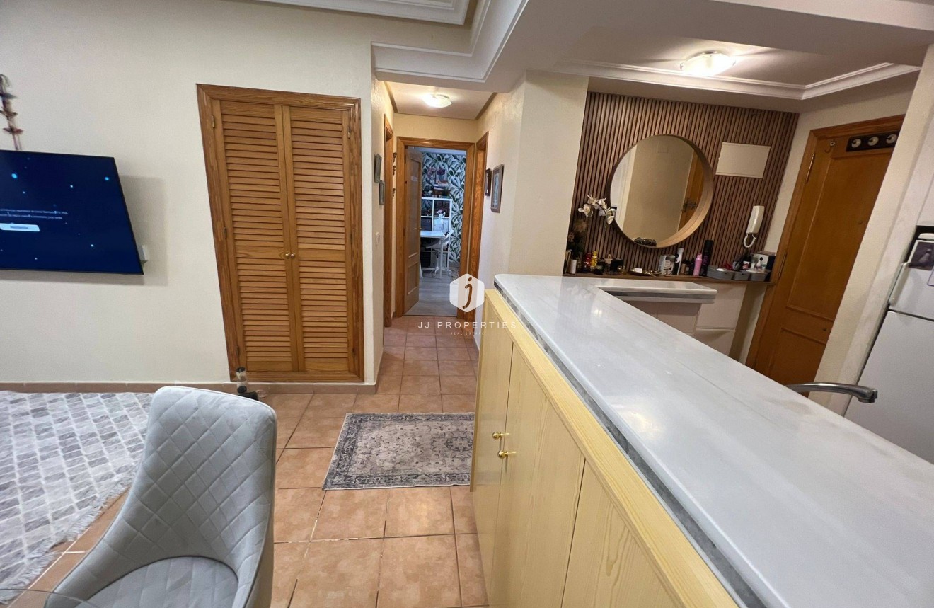 D'occasion - Appartement -
Torrevieja - aguas nuevas