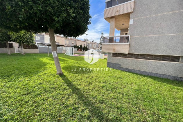 D'occasion - Appartement -
Torrevieja - aguas nuevas