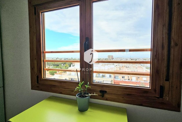 Aus zweiter Hand - Wohnung -
Torrevieja - Nueva Torrevieja