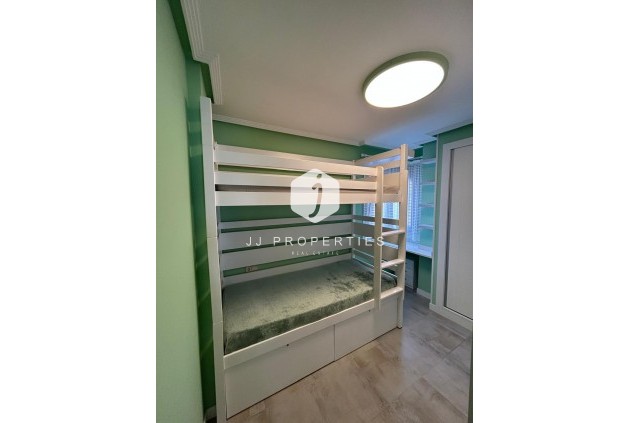 Resale - Apartment / flat -
Torrevieja - Playa del Cura