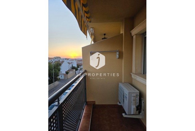 Resale - Apartment / flat -
Torrevieja - Playa del Cura