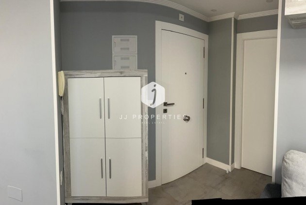 Resale - Apartment / flat -
Torrevieja - Playa del Cura