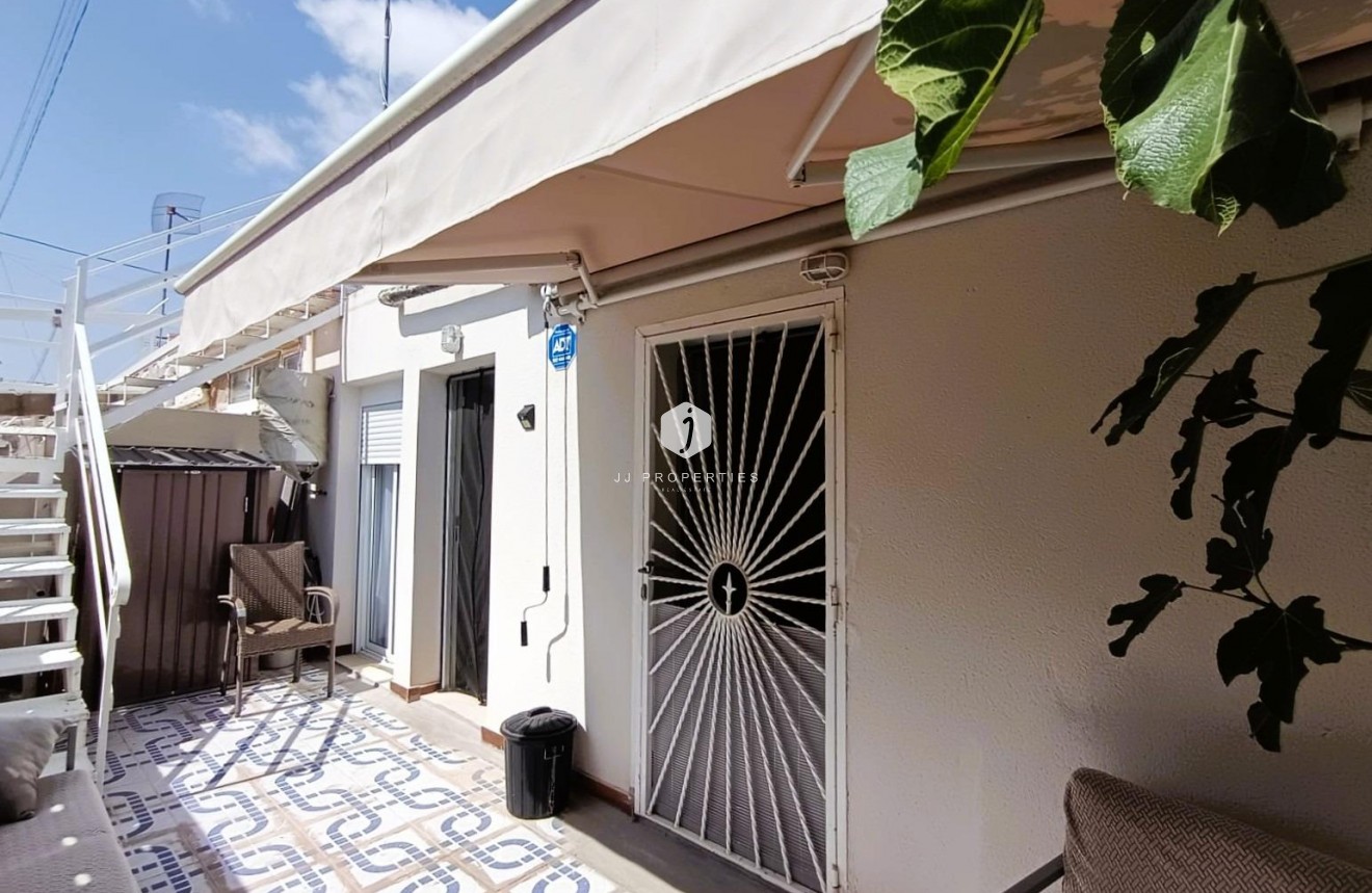 Resale - Bungalow -
Torrevieja - Costa Blanca