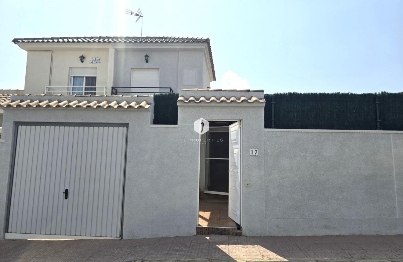Aus zweiter Hand - Chalet -
Torrevieja - Los altos