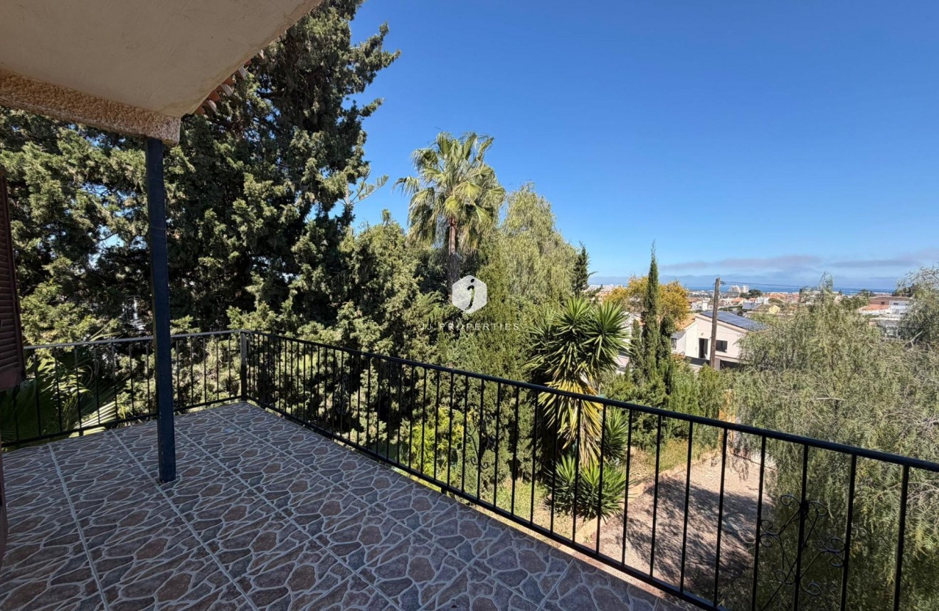 Segunda mano - Villa -
Torrevieja - Los Balcones - Los Altos del Edén