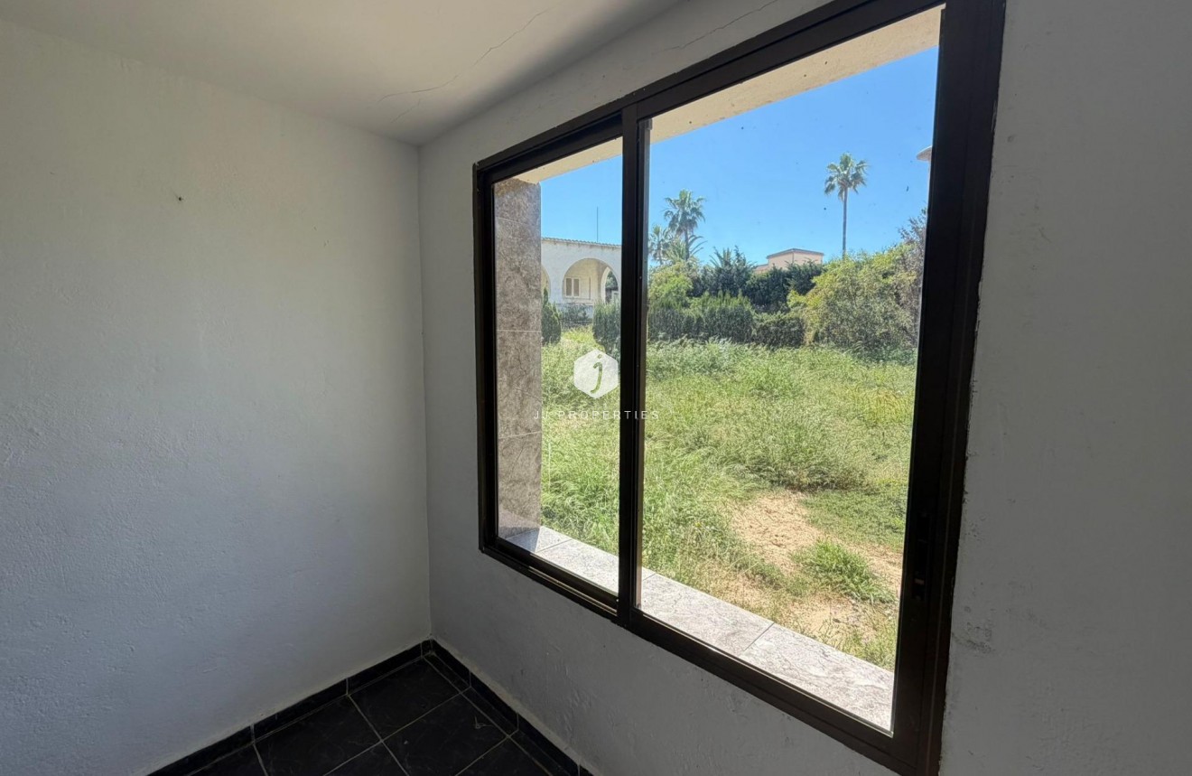 Segunda mano - Villa -
Torrevieja - Los Balcones - Los Altos del Edén