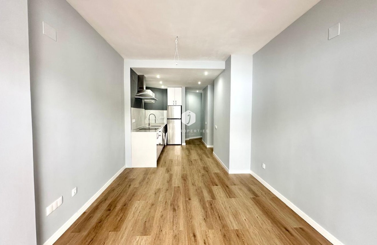Z drugiej ręki - Mieszkanie w bloku -
Torrevieja - La Mata Pueblo
