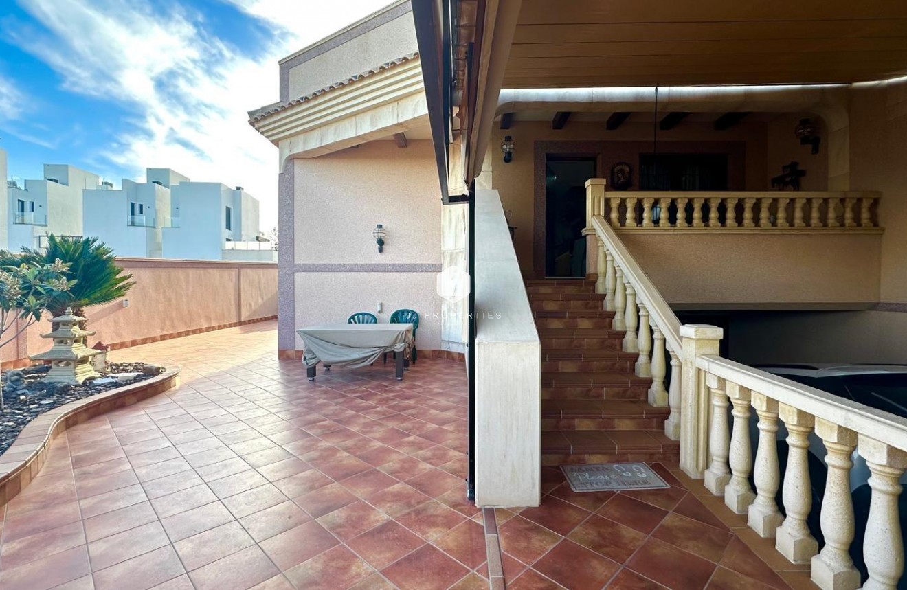 Resale - Chalet -
Torrevieja - La siesta