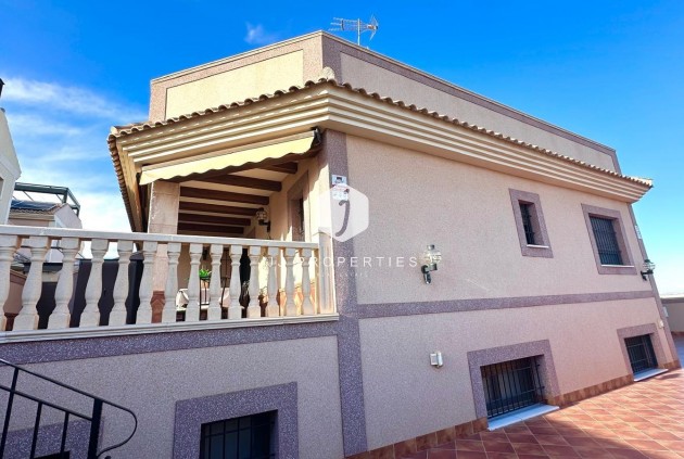 Resale - Chalet -
Torrevieja - La siesta