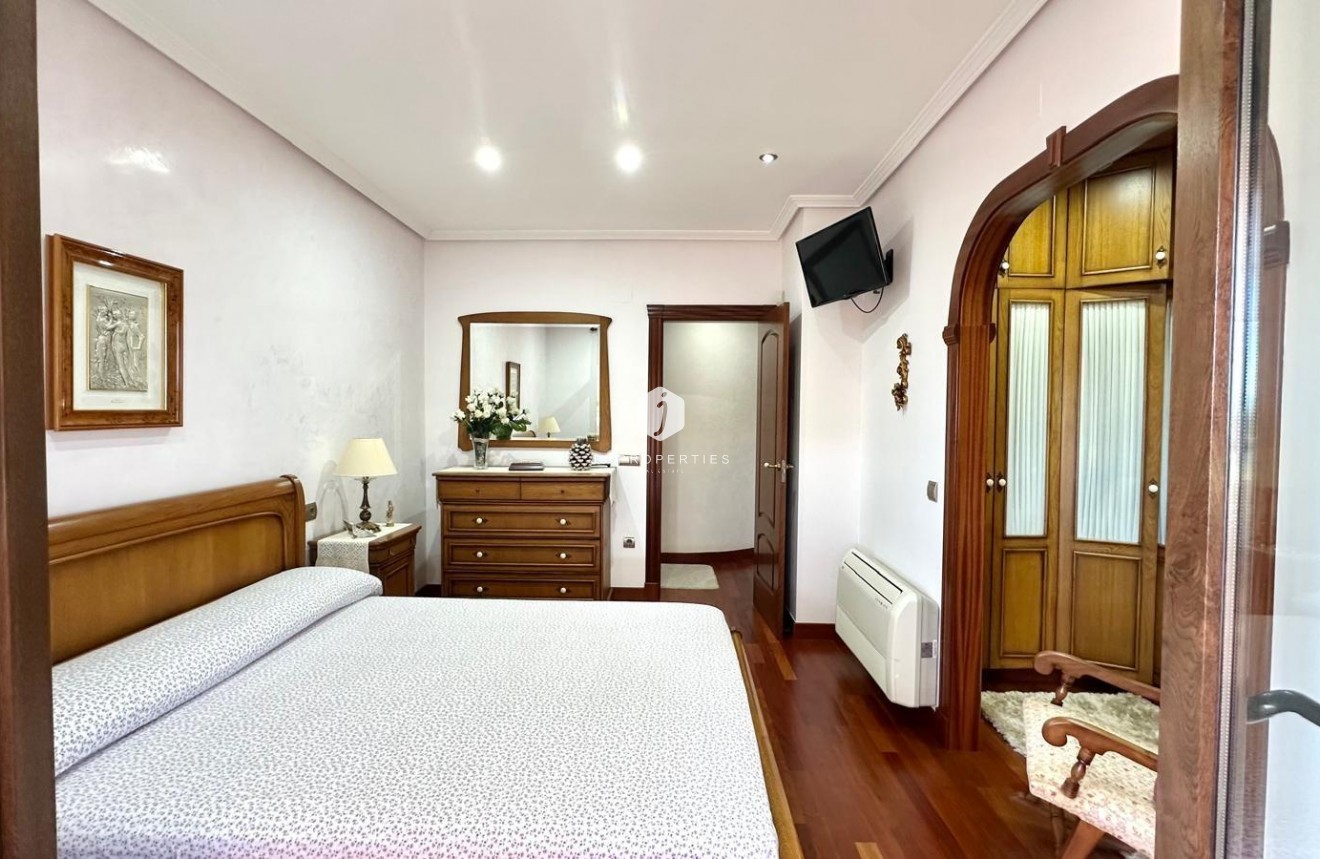 Resale - Chalet -
Torrevieja - La siesta