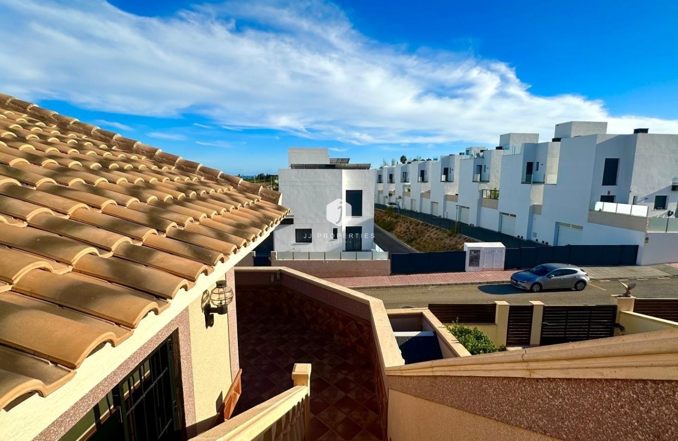 Resale - Chalet -
Torrevieja - La siesta