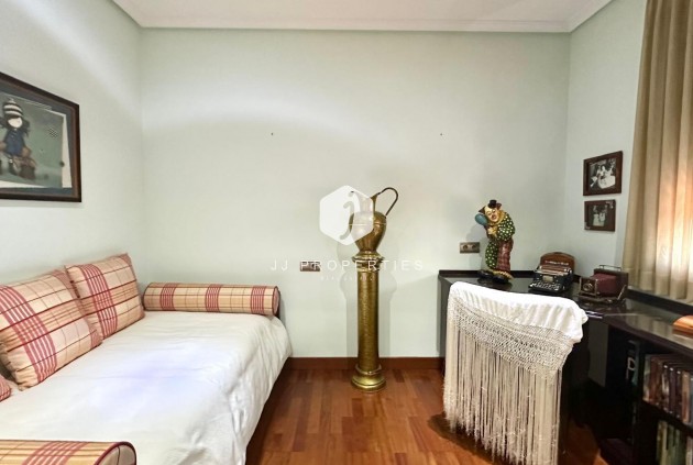 Resale - Chalet -
Torrevieja - La siesta