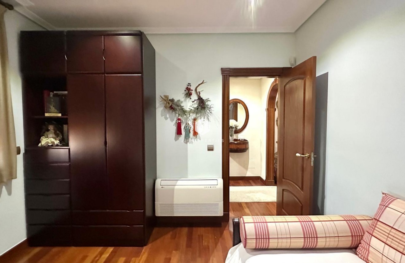 Resale - Chalet -
Torrevieja - La siesta