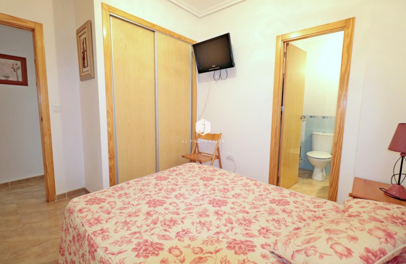 D'occasion - Appartement -
Torrevieja - Acequion