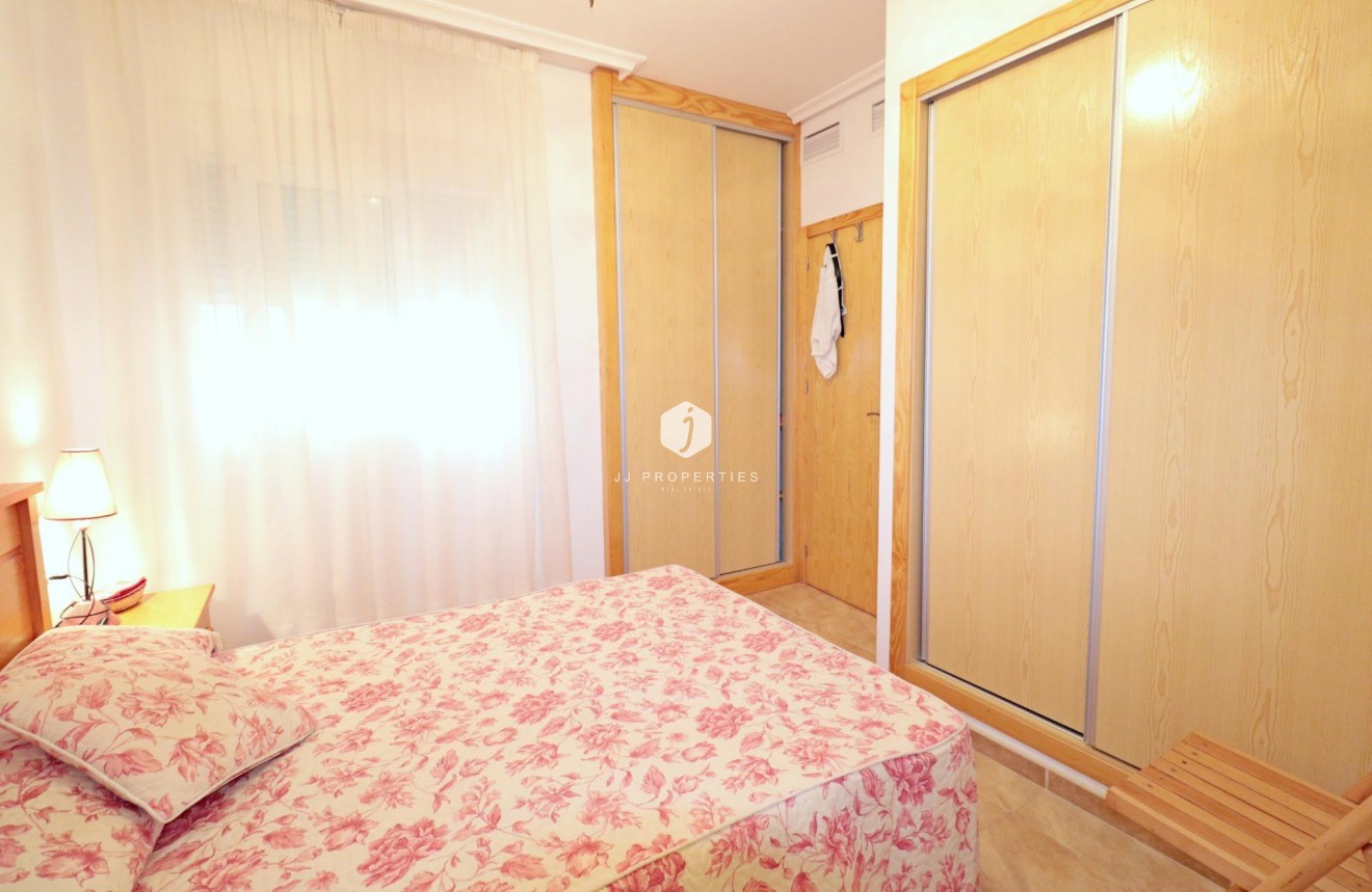 D'occasion - Appartement -
Torrevieja - Acequion