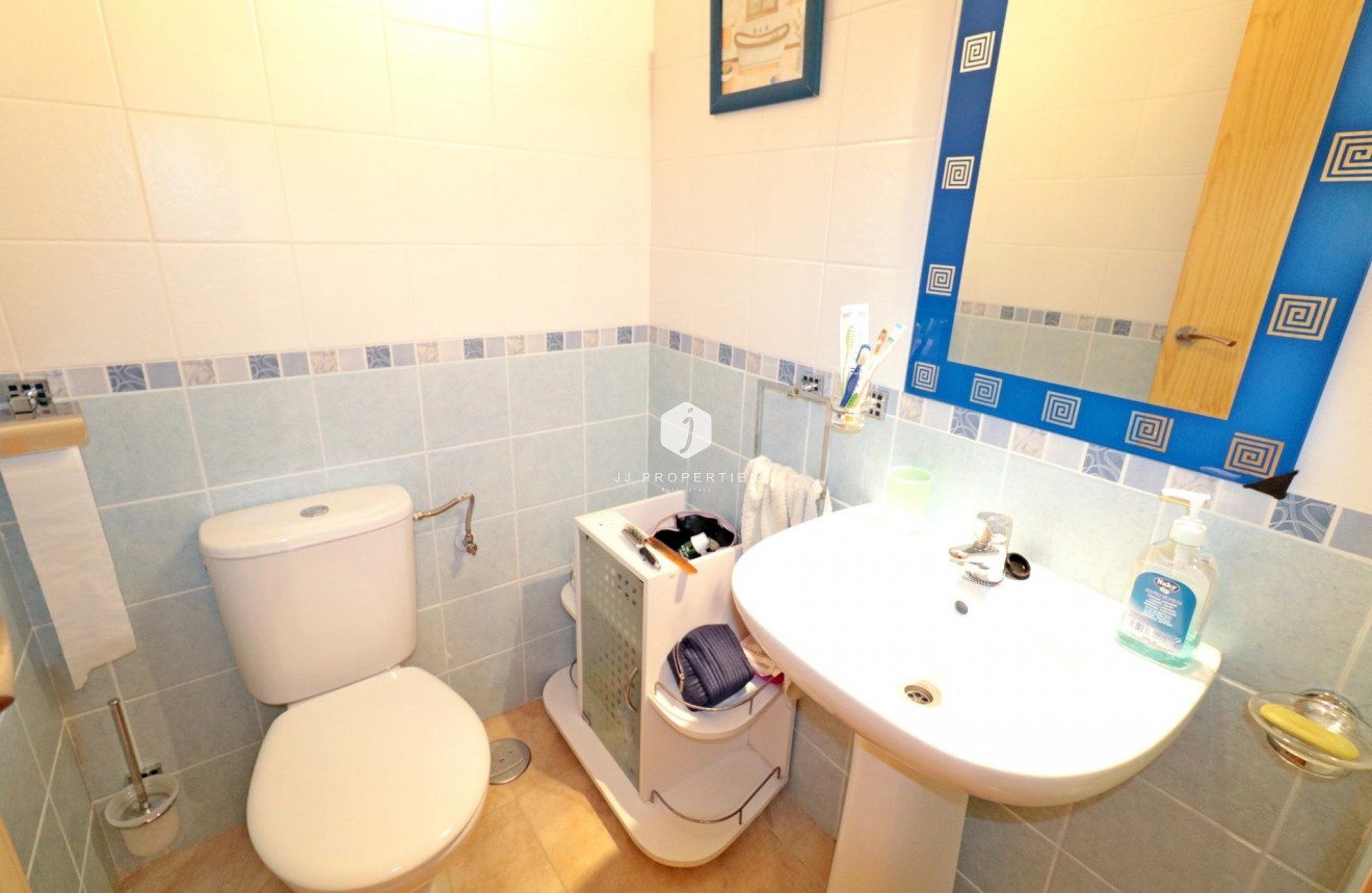 D'occasion - Appartement -
Torrevieja - Acequion