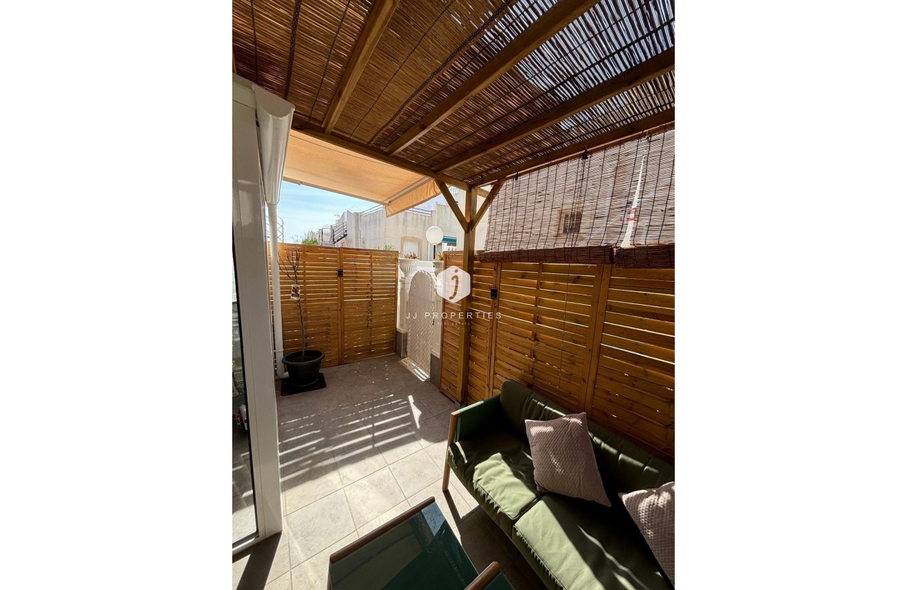 D'occasion - Bungalow -
Torrevieja - Los Balcones