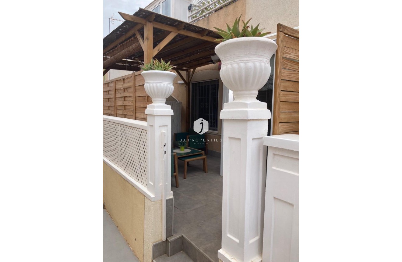 D'occasion - Bungalow -
Torrevieja - Los Balcones