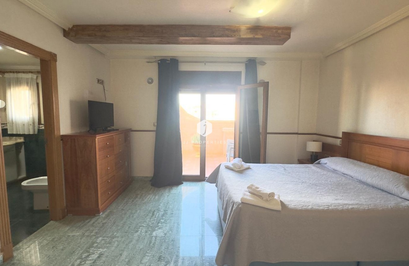 Resale - Penthouse -
Torrevieja